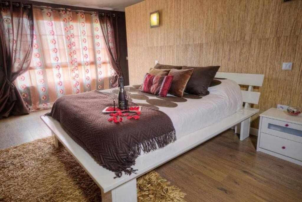 Villa Cobas Con Piscina Y Privada Triquivijate Extérieur photo